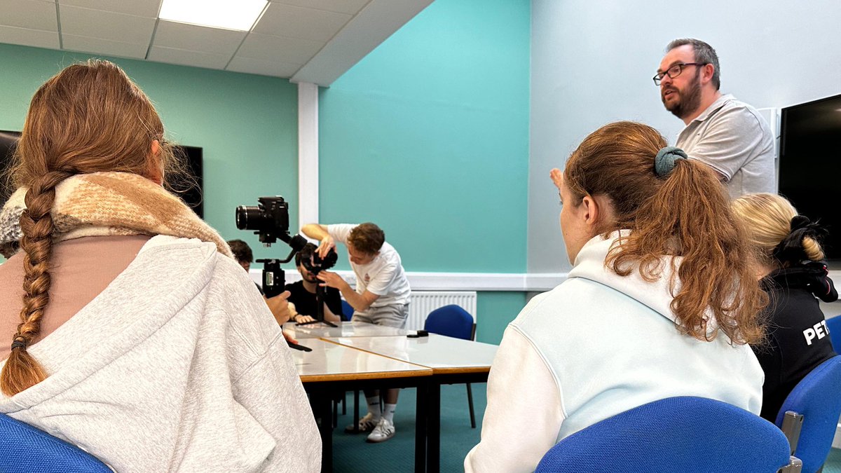 In today’s content creation session…

Getting to grips with camera gimbals 📷