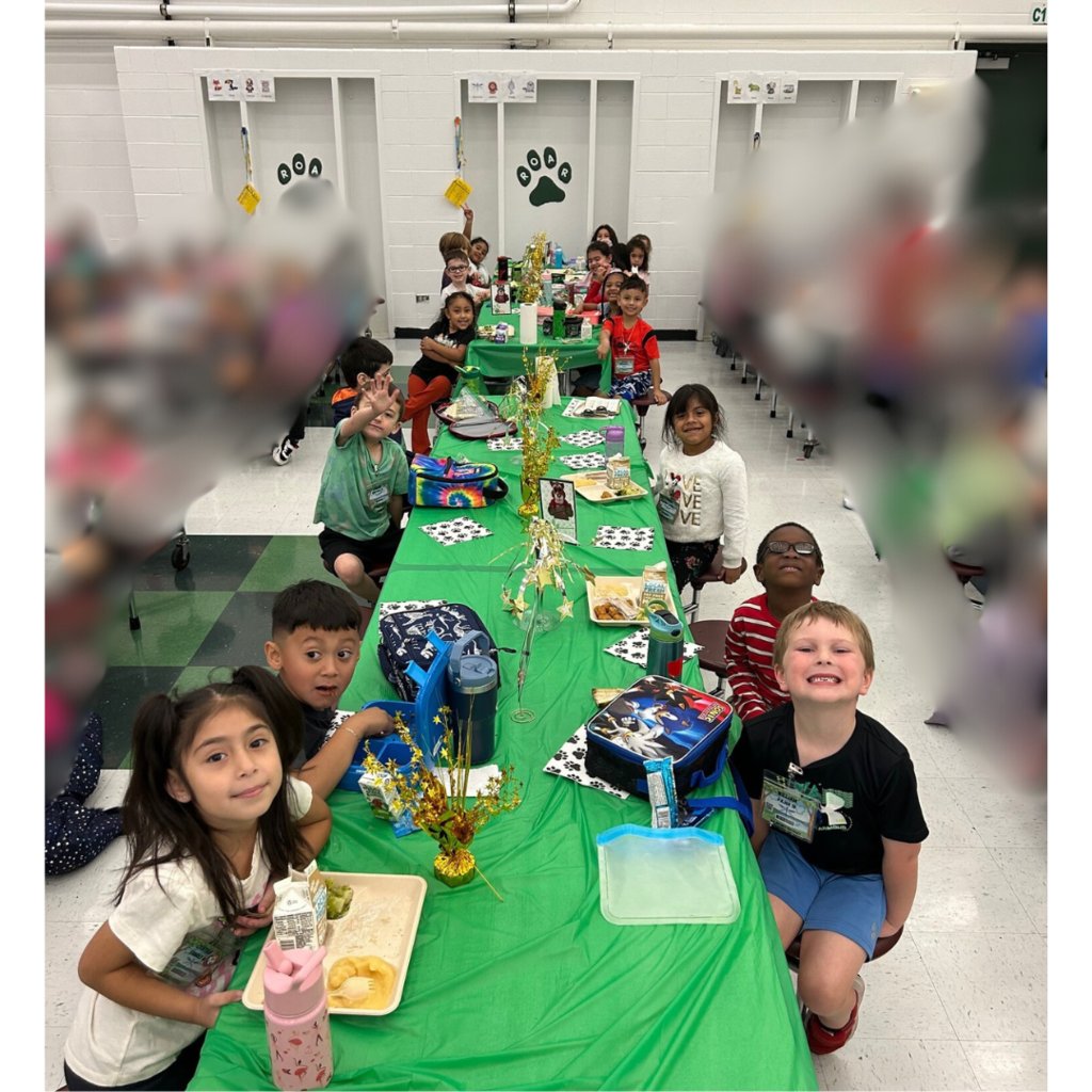 WPrimary50's tweet photo. These Wildcats had a special lunch on Monday. They had fantastic ROAR behavior the week before in the lunchroom and their class won the raffle for a fancy lunch table! Way to follow the ROAR expectations in the lunchroom! https://t.co/XxiCB7Flpu