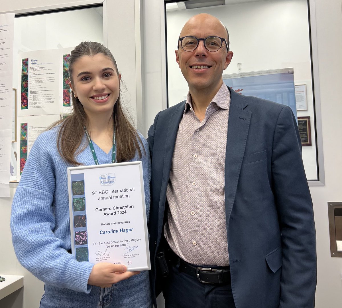M. Bentires-Alj (@momobentires) on Twitter photo Kudos to Carolina Hager <a href="/hager_carolina/">Carolina Hager</a>, the winner of the “Gerhard Christofori BBC award 2024” for her studies on synergistic mechanisms of mammary tumor progression. Kudos to Carolina Hager <a href="/hager_carolina/">Carolina Hager</a>, the winner of the “Gerhard Christofori BBC award 2024” for her studies on synergistic mechanisms of mammary tumor progression.
