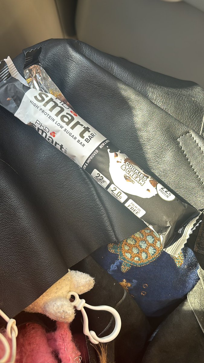 these protein bars are so good and only 246 cals 😍 #omad #edtwt #ednotsheeran #proana #proteinbars #skinnytwt #skinny #ricecaketwt