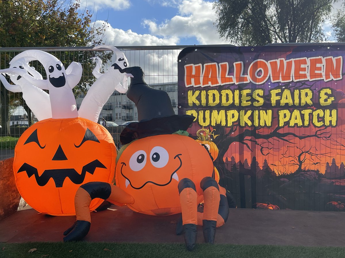 GravesendTCM's tweet image. ** Now Open **
Kiddies Spooktacular Halloween Funfair #Gravesend Riverside Area
Now Open every day 12noon to 6pm - Token Operated Kids Funfair for the Halloween Half Term - pop down after a days shopping #ghosttrain #chairoplane #hookaduck #burgerstall #zorbs #familyfun