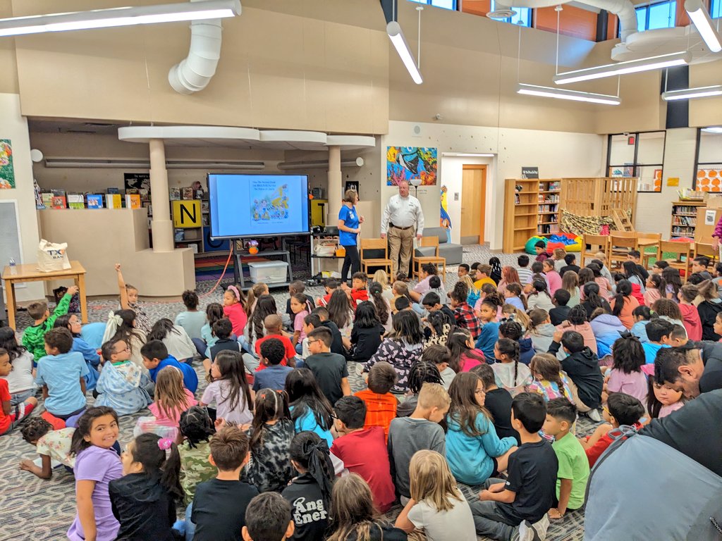 Grateful to Mr. Sorrels and Ms. Kramer from TXN Bank’s Hondo and Castroville branches for reading to our Luckey Ranch students about financial literacy. Building a foundation for smarter financial decisions. #FinancialLiteracy #EducationMatters <a href="/BrandiHendrix14/">Brandi Hendrix</a>  <a href="/janetmarie89/">Janet Crawford</a>