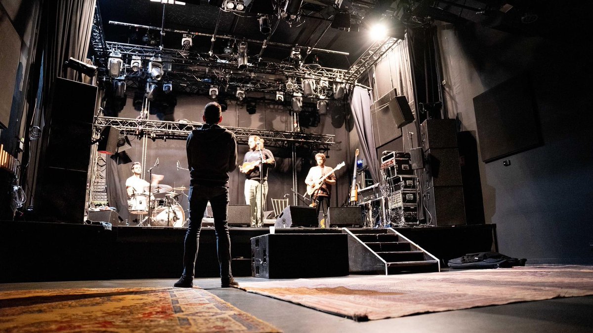 C'est au tour de Fawkes de préparer son concert de jeudi ! #cinqtrois #gratuit