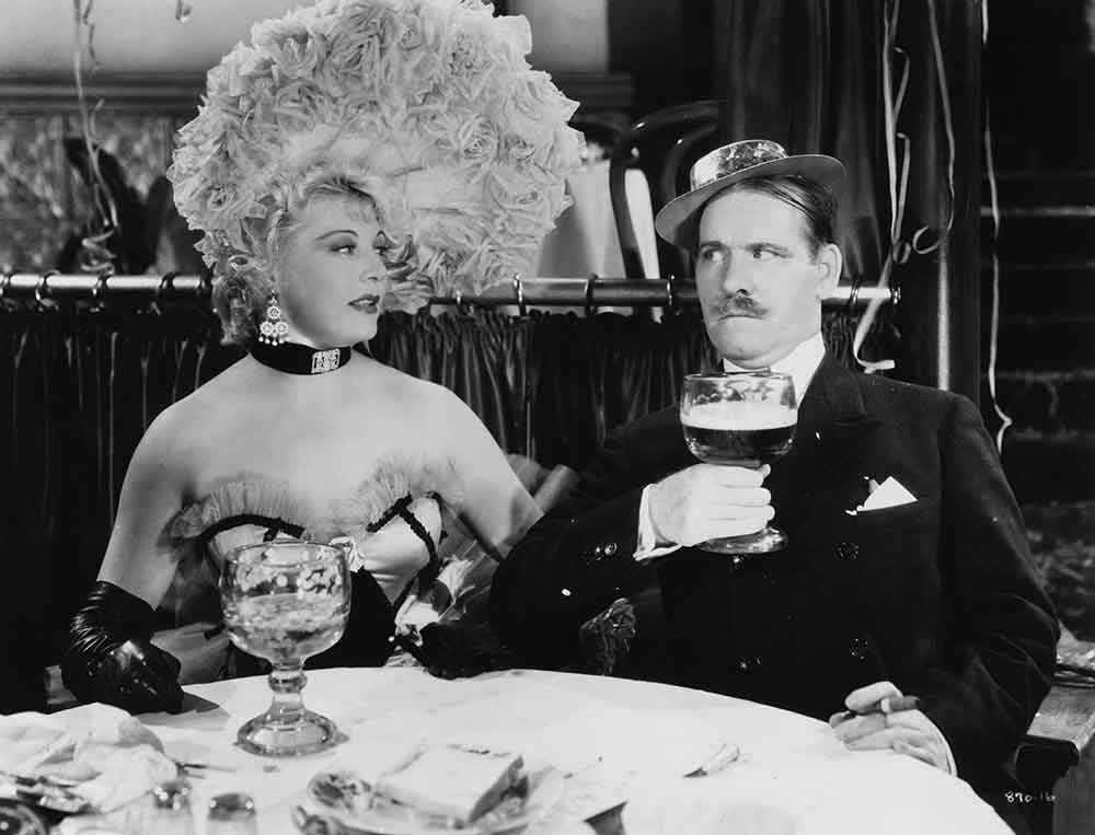 GFT (@glasgowfilm) on Twitter photo Next up in our CineMasters: Anita Loos season with <a href="/IW_Archives/">Invisible Women</a> is SAN FRANCISCO 🌆
This epic genre blender weaves romance, musical and disaster movie tropes into a spectacular story set against the backdrop of the 1906 San Francisco earthquake.
🎟️bit.ly/GFT_SanFrancis… Next up in our CineMasters: Anita Loos season with <a href="/IW_Archives/">Invisible Women</a> is SAN FRANCISCO 🌆
This epic genre blender weaves romance, musical and disaster movie tropes into a spectacular story set against the backdrop of the 1906 San Francisco earthquake.
🎟️bit.ly/GFT_SanFrancis…