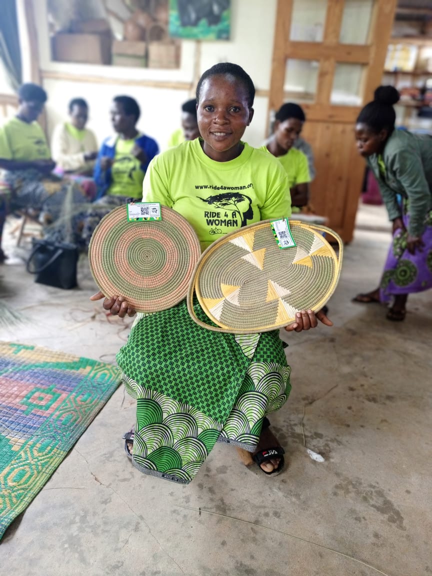 GivePowerFdn's tweet image. A heartfelt thank you to Deborah Thompson, Jay Batley, and the GoodLeap Impact Squad for making this possible. 🙏

Want to support more projects like this? Click here to donate: gofund.me/cb1e34e8

#JoinTheCharge #GivePower #Ride4AWoman