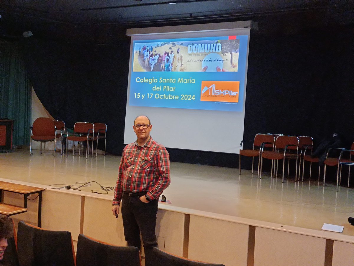 Alumnos de #primerodebachillerato reciben una charla magistral de la mano de José Antonio. Testimonio misionero de la asociación Ocasha, Cristianos con el Sur. Laicos que viven su vocación misionera por diferentes países. #testimoniomisionero #vocacionYservicio