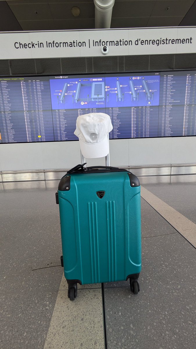 Where am I and my trusty greenish blue suitcase heading today? A-town! 

The Mercury team is so excited to be a part of #AcuityCon2024 <a href="/Acuity_co/">Acuity</a> is celebrating its 20-year anniversary in Atlanta! 

#partner #accounting #peachykeen