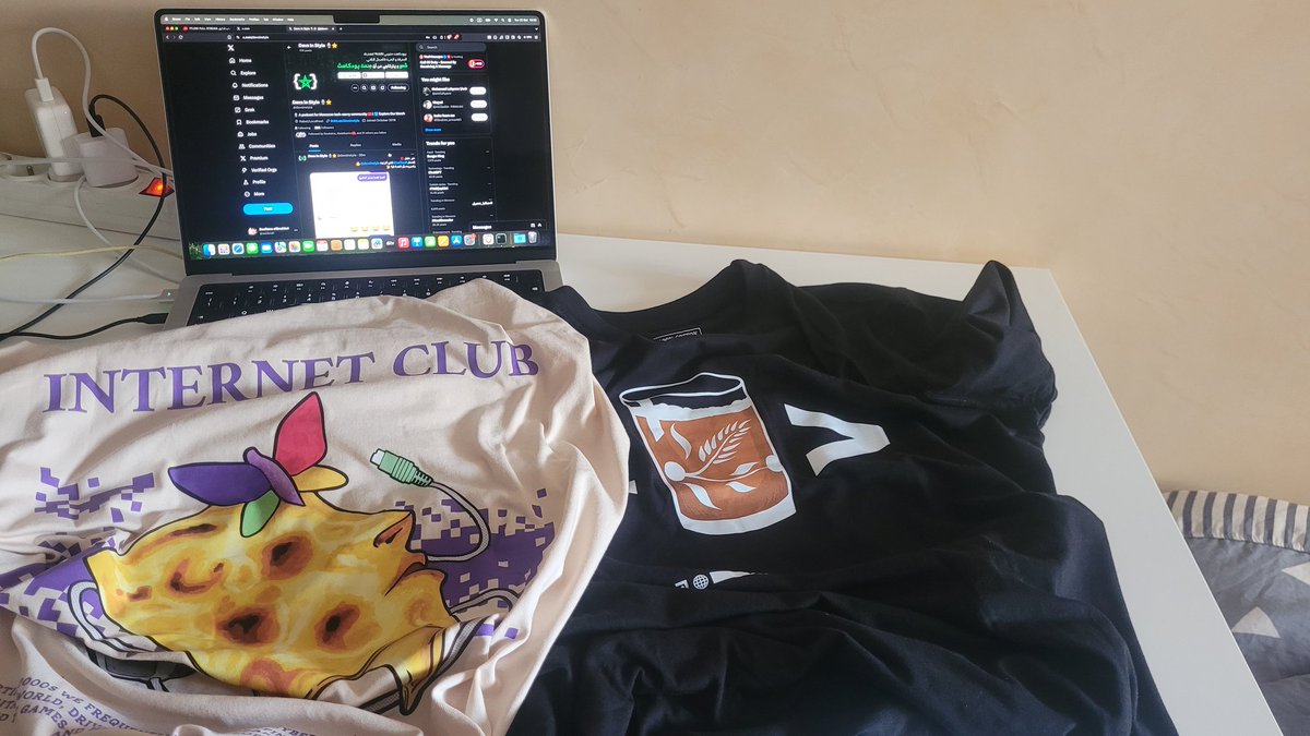 selibrah's tweet image. جيت نأكد ليكم الأخبار لي كتروج عليا مؤخرا
وصلوني حوايج العيد
شكرا بزاف ناس ديال @devsinstyle ناضييين و راه كنتسناو فالديزاين القادم خاصنا الحرشة هههههههه