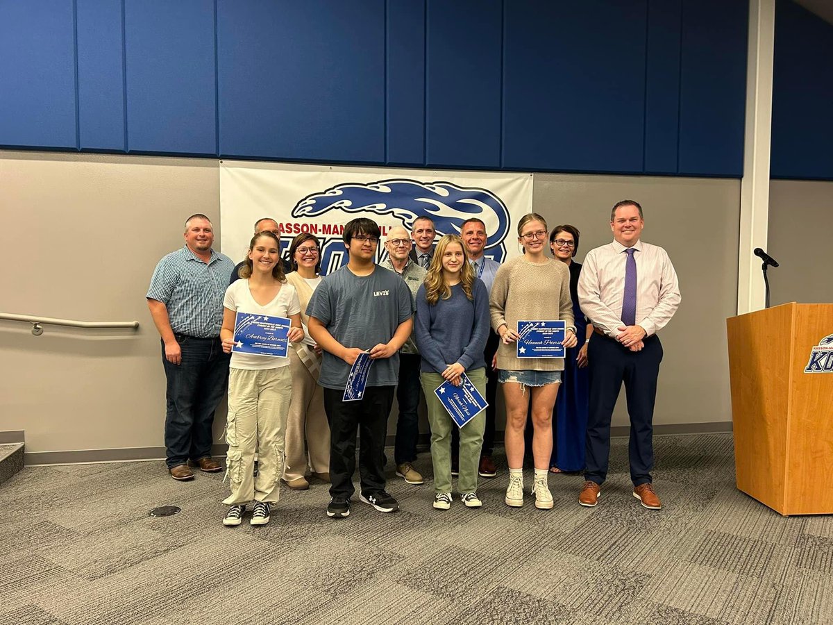 KoMette's Dance Team (@komettedancers) on Twitter photo Way to go, AMBREY! Student of the month for 9th grade ๐๐ผ๐ช๐ผ
We love that our dancers excel at practice AND at school!
<a href="/KM_Activities/">KM Activities</a> Way to go, AMBREY! Student of the month for 9th grade ๐๐ผ๐ช๐ผ
We love that our dancers excel at practice AND at school!
<a href="/KM_Activities/">KM Activities</a>