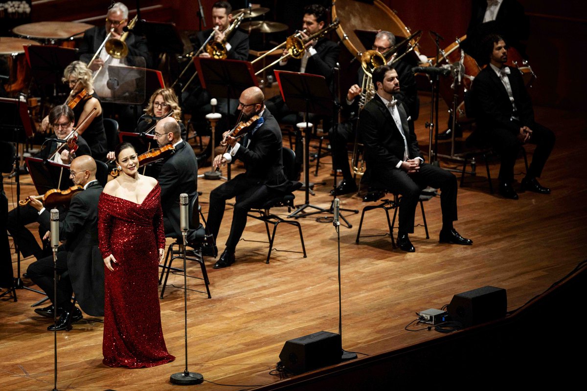 La mia prima Tosca in Italia, la prima Tosca eseguita in stagione nella storia di <a href="/santa_cecilia/">Accademia Nazionale di Santa Cecilia</a> Grazie ❤️ il mio cuore è pieno di gratitudine e gioia.

📷 Musacchio, Pasqualini, Fucilla / MUSA