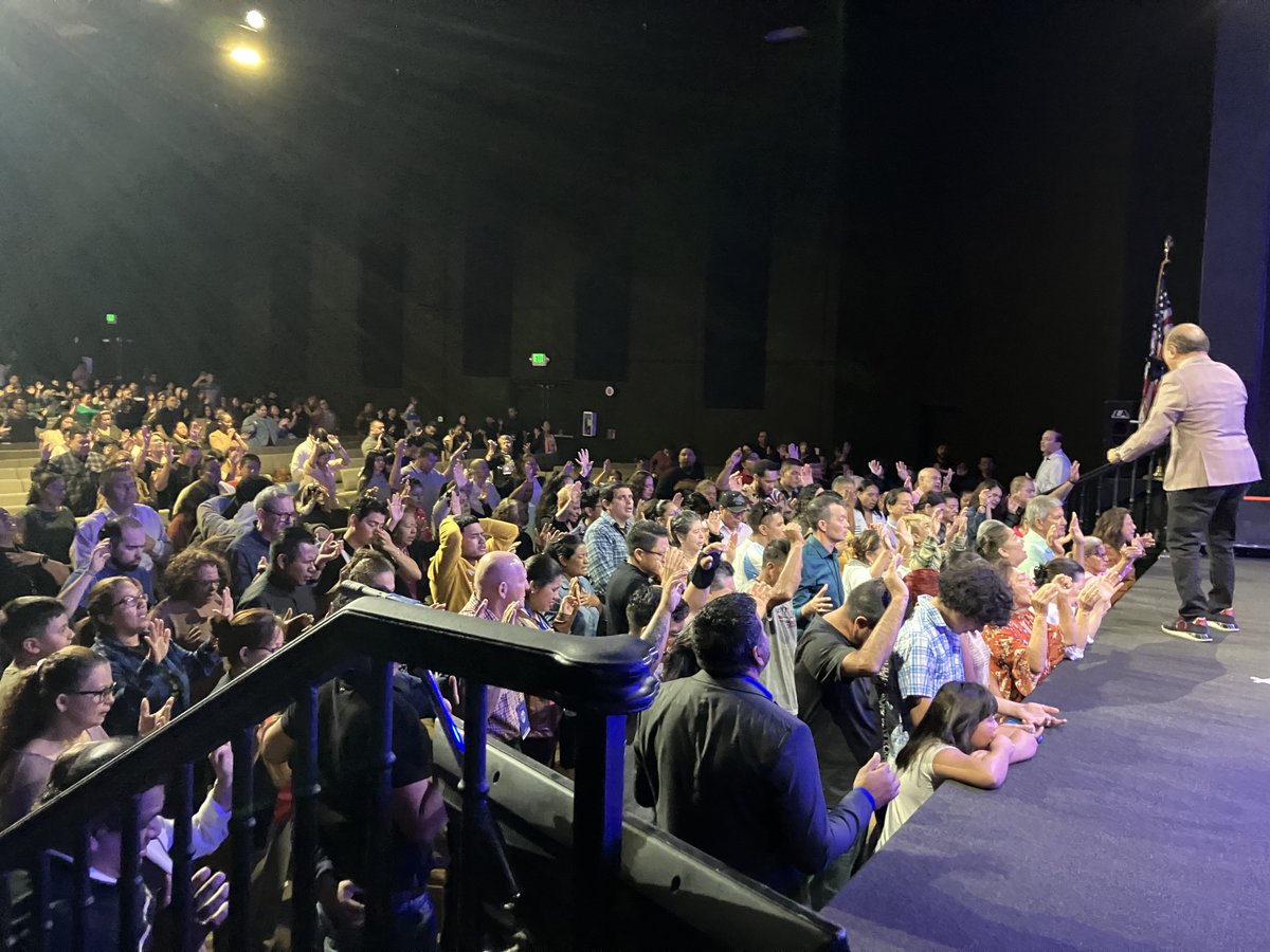 Celebrating the launch of the Spanish translation of my book the best way possible: with the amazing Molina’s at RLA Church! wholeheartfinances.com/spanish/
#espanol , #financialhealth