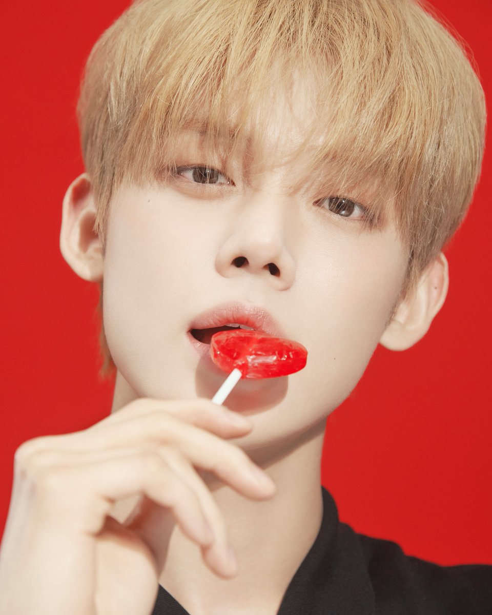 BIGHIT_MUSIC's tweet photo. The Star Chapter: SANCTUARY - Concept Photo 'LOVER' - #연준 (#YEONJUN)
🌟 https://t.co/5neWPTaJbr 

#투모로우바이투게더 #TOMORROW_X_TOGETHER #TXT 
#TheStarChapter #SANCTUARY #TXT_LOVER https://t.co/ErirZbV7FB
