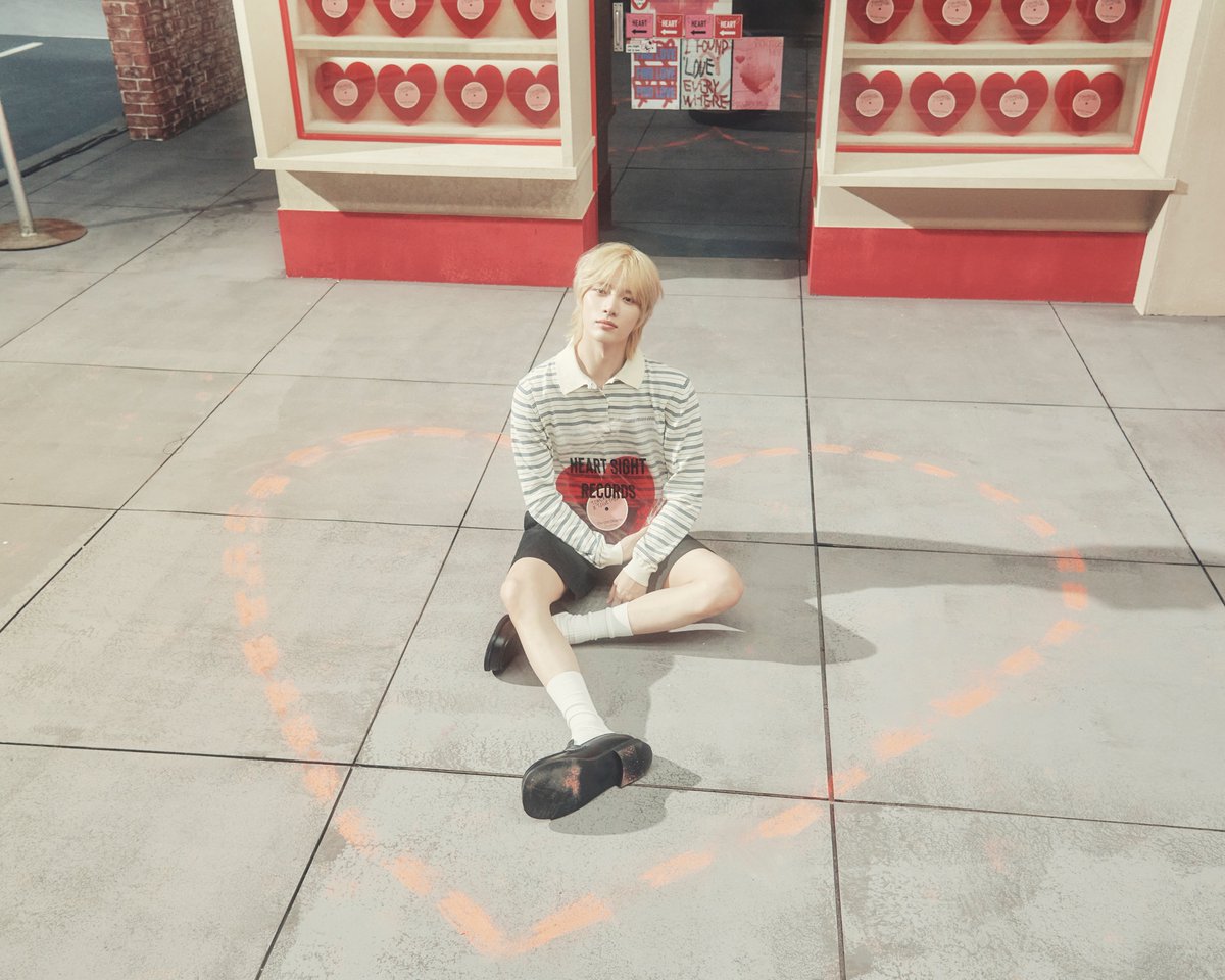 BIGHIT_MUSIC's tweet photo. The Star Chapter: SANCTUARY - Concept Photo 'LOVER' - #범규 (#BEOMGYU)
🌟 https://t.co/5neWPTaJbr 

#투모로우바이투게더 #TOMORROW_X_TOGETHER #TXT 
#TheStarChapter #SANCTUARY #TXT_LOVER https://t.co/k68rj0OZT5