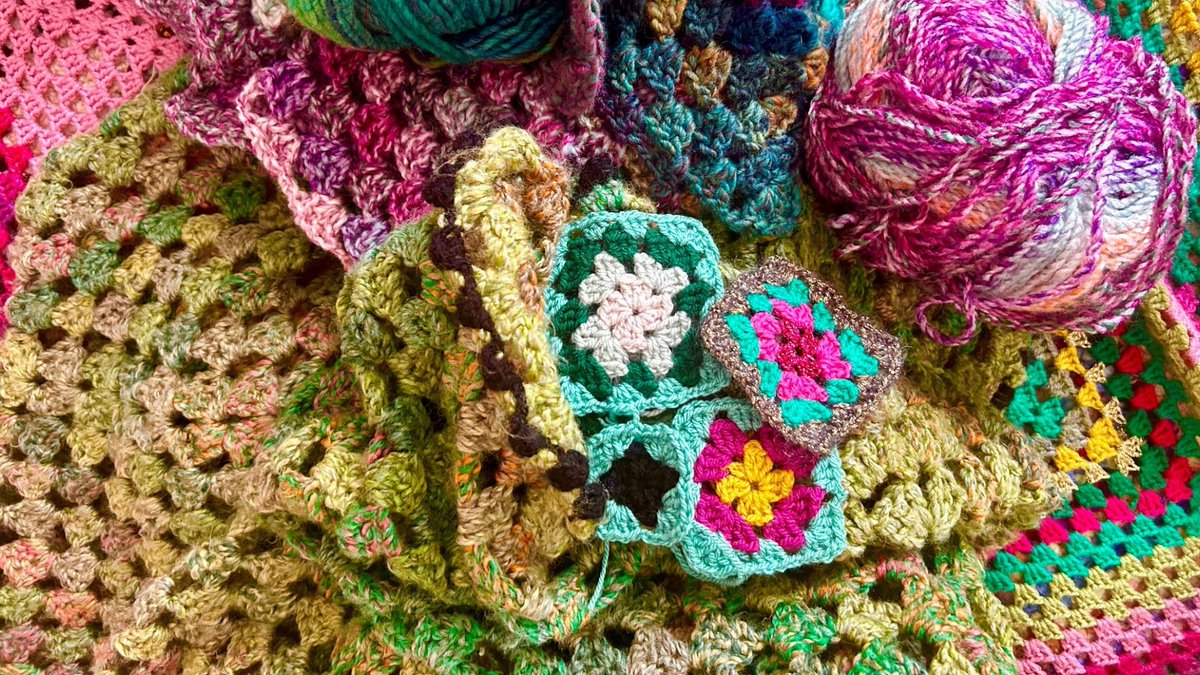 LandmarkArts's tweet image. Make new friends and learn to crochet!  Our Tea, Chat &amp;amp; Crochet class is a great way to relax and have fun.  Classes start on November 6th, book your place: ow.ly/p9lB50Twebw

#CrochetClass #SocialActivity #TeaTime