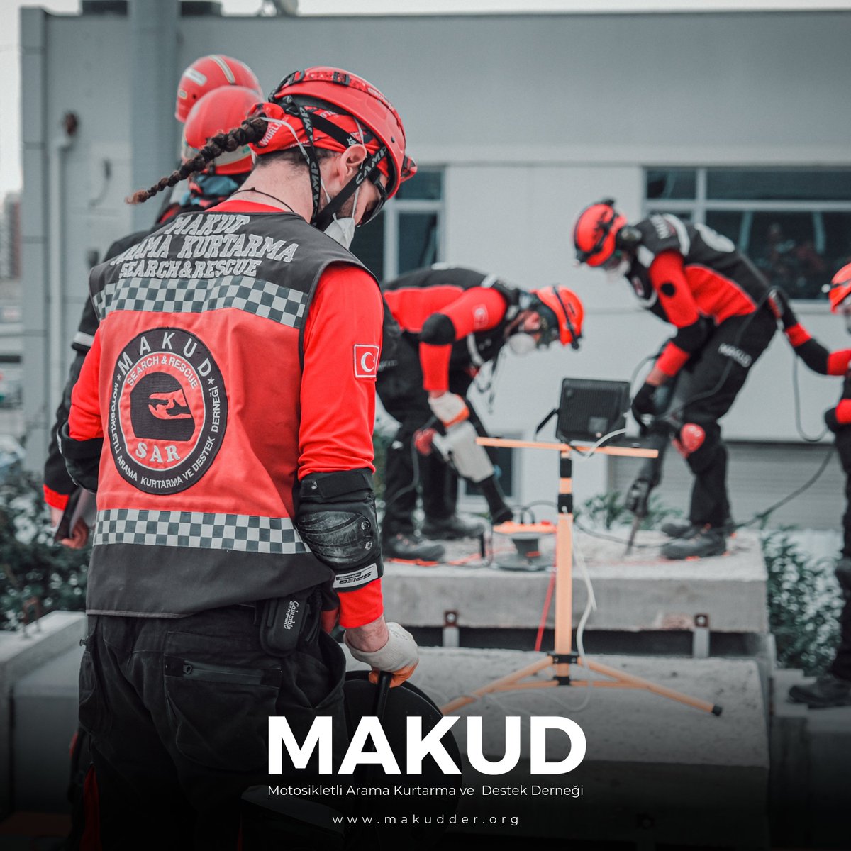 Toplumun her kesimiyle işbirliği yaparak, güvenli ve dirençli bir toplum oluşturmak için çalışmalarımızı sürdürüyoruz.

makudder.org

#işbirliği #makud #toplum #afetyardımı #bevolunteer