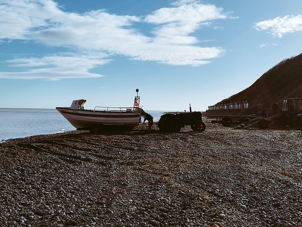 AcademyCromer's tweet photo. Yr 8 Geography trip, looking at sea defences and groynes.
Lovely to also watch the local fisherman bringing in their catch!
We are so proud of our town's heritage and the links we have to our House System.
#Davies #Blogg #Sadler #Shipp
#lifeboat #pier #lighthouse #church https://t.co/uVSmyVjYAv