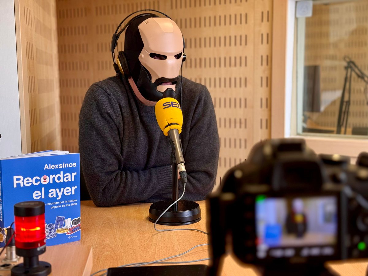 📻 #Podcast H×H Gijón (22/10/2024)

🎶 Serrat llega a Asturias para recibir el Premio Princesa de las Artes 2024. Hablamos de él con Iñaki Gabilondo. Mañana en <a href="/Teatrogijon/">Teatro Jovellanos</a> 

🚨 El creador de contenido <a href="/alexsinos/">Alexsinos</a> presenta su libro en <a href="/SER_Gijon/">SER Gijón</a> 

cadenaser.com/audio/ser_gijo…