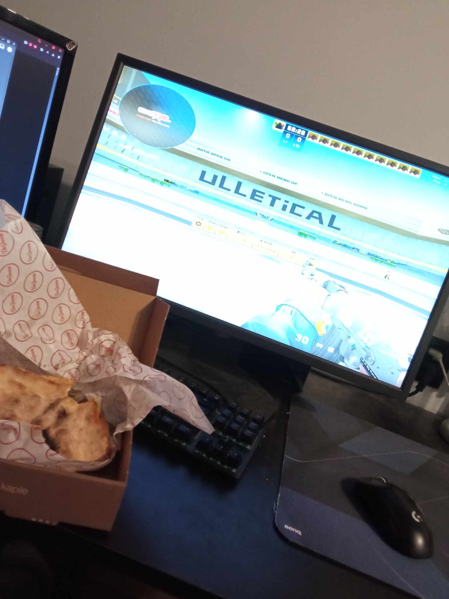 Z całego serduszka polecam dziabsy od <a href="/DG_Pizzerie/">Da Grasso</a> 🫡
Pyszna i szybka  przekąska do treningu 😅
#reklama