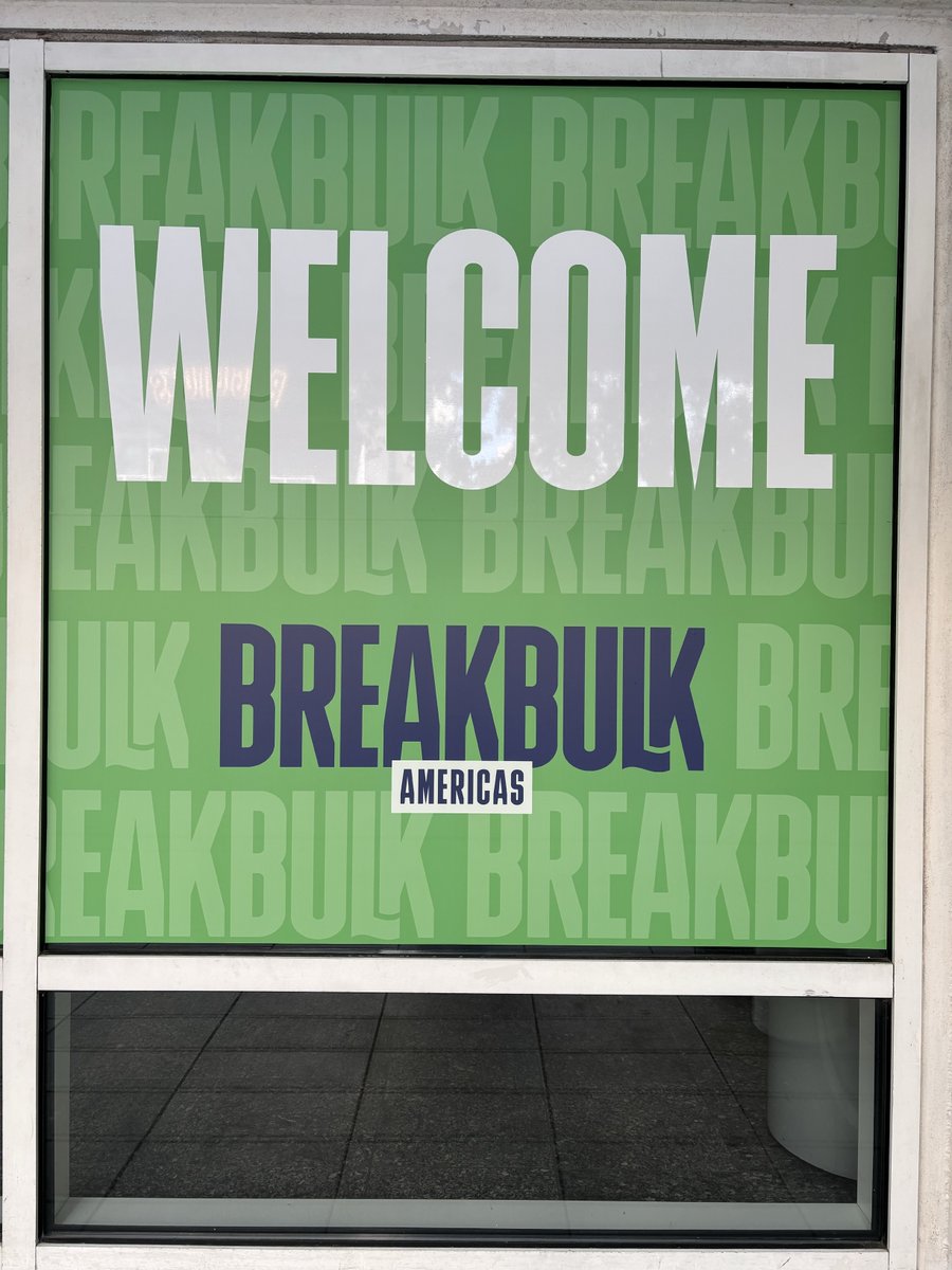 PortXLogistics's tweet image. Our team had an awesome time checking out the exhibits, exploring new ideas, and even catching up with some of our customers at Breakbulk Americas 2024. 

Until next time, Breakbulk! 👋 

#Breakbulk24 #LogisticsEvent #Conference #ProjectFreight #Trucking