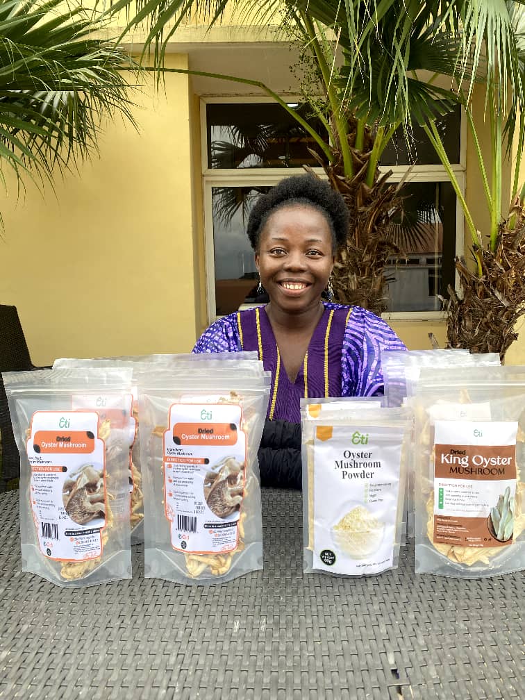 EtimbukImuk's tweet image. Please support my business.
A pack of dried oyster mushroom is N2000
A pack of dried king oyster mushroom is N2500
A pack of the mushroom powder is N2500

Thank you