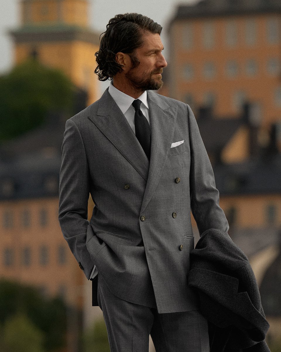 Presenting Part I of our new Fall/Winter 2024 collection.

Featuring rich textures, versatile tailoring, and a mellow seasonal palette, set against the backdrop of beautiful Stockholm.

Now available online and in-store. Explore the collection here: propercloth.com/lookbooks/fw-2…