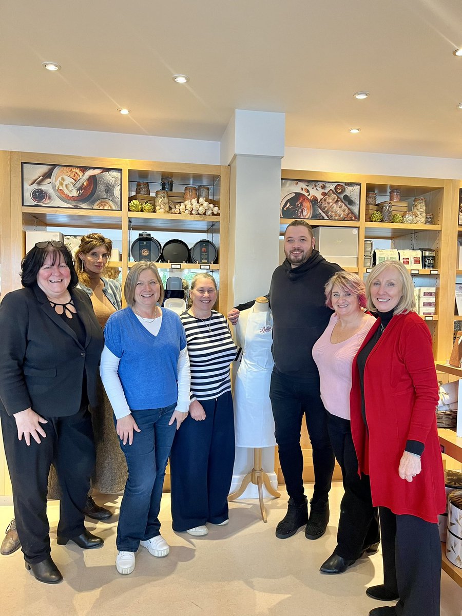 Lisa Bennison@Bettys tweet media