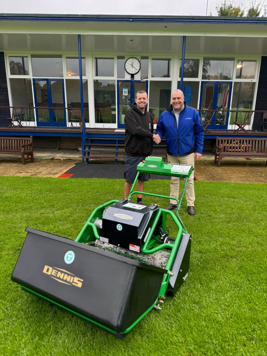 Dennis Mowers (@dennismowers) on Twitter photo Last week, the <a href="/TurneyGroup/">Turney Group</a> team had the pleasure of delivering two Dennis mowers to Oxford University’s college sports grounds.
Read all about it here ➡️ turneygroup.com/news-dennis-mo… Last week, the <a href="/TurneyGroup/">Turney Group</a> team had the pleasure of delivering two Dennis mowers to Oxford University’s college sports grounds.
Read all about it here ➡️ turneygroup.com/news-dennis-mo…