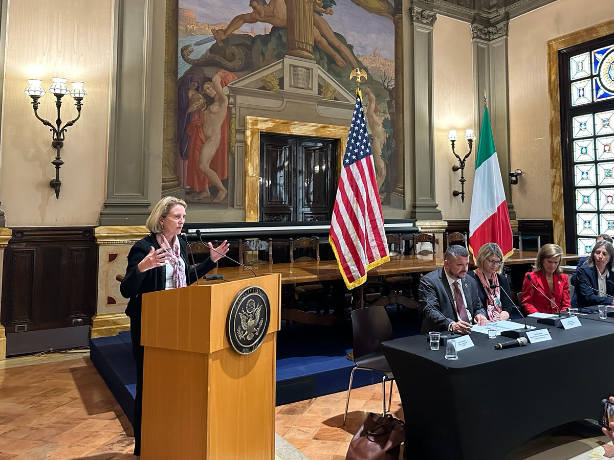 ColemanUSAID's tweet image. A staggering 45m children under five are experiencing acute malnutrition at any given time.
To end malnutrition, we need to be more rigorous + strategic. In Rome, I announced @USAID will host an evidence summit on wasting research in Dec to shape a new evidence agenda.