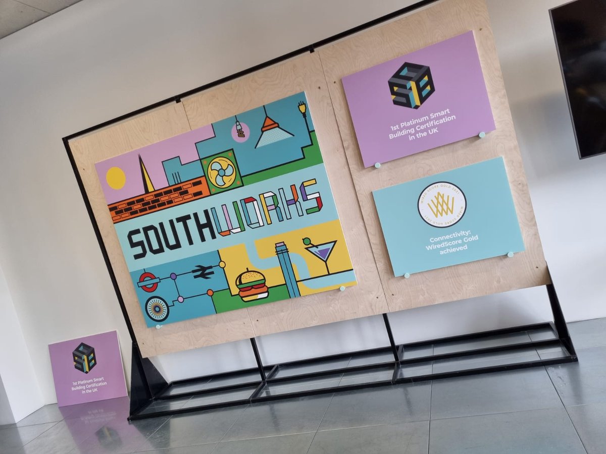findtoucan's tweet image. It&apos;s all in the design...

Take a look at the stunning floor plans we recently installed, brought to life with digitally printed wallpaper. These designs reflect the future of workspaces, where innovation and creativity seamlessly blend.

#workplaceinnovation #digitallyprinted