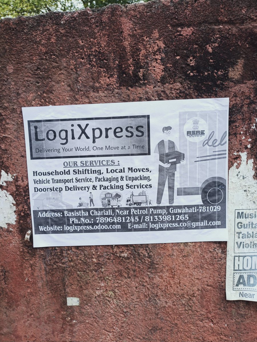 LogiXpress_co's tweet image. &quot;Need reliable logistics? 🚚✨ Let #LogiXpress handle your deliveries with speed, precision, and care. Your business deserves the best! Let’s move forward together! 📦💼 #LogisticsSolutions #OnTimeDelivery&quot;