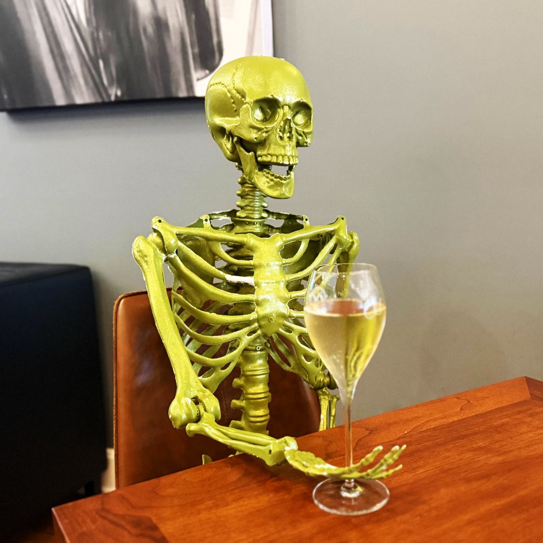 Skele-toast to the good life. Mr. Bones is just 𝒅𝒚𝒊𝒏𝒈 for a glass of wine!🥂💀

#wine #winelover #spookyszn