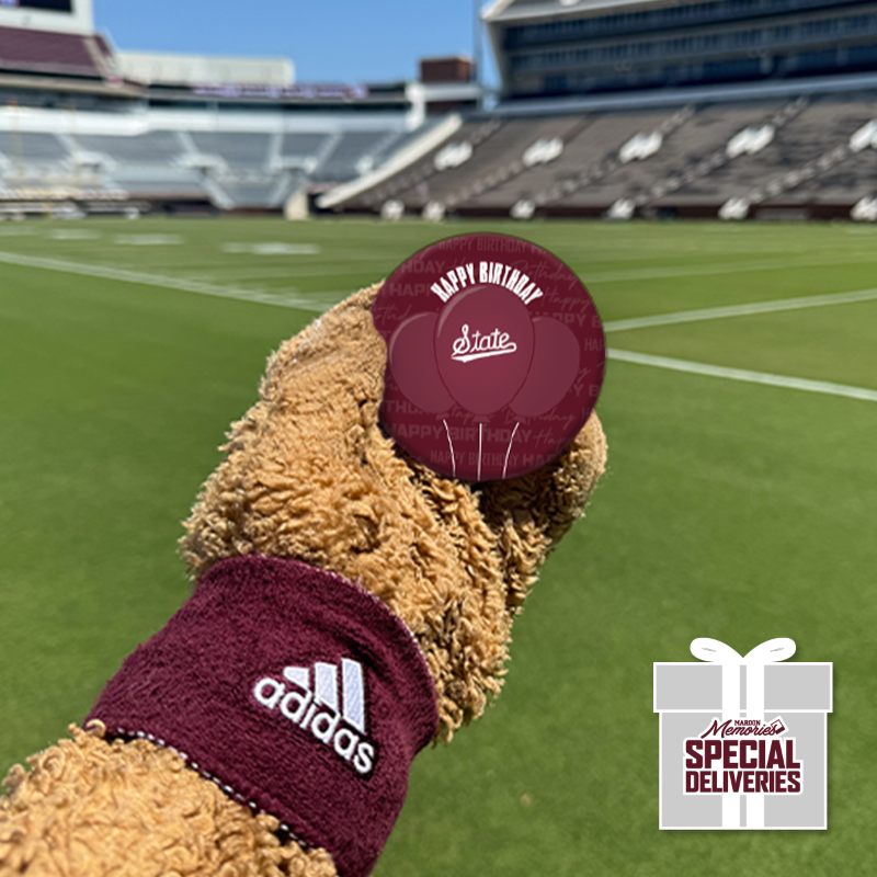 MaroonMemories's tweet photo. Y'all know what to do — let's make some memories this weekend 🤠

#HailState 🐶