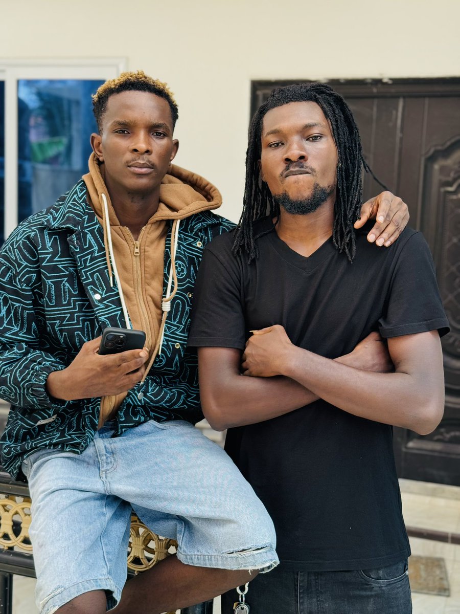 TabletGh4's tweet image. JAH IS MY DRIVER🤲🙏

#RUFFTOWNRECORDS
#B.E.C 
LEGGOOO
@BABA TUNDEY❤️