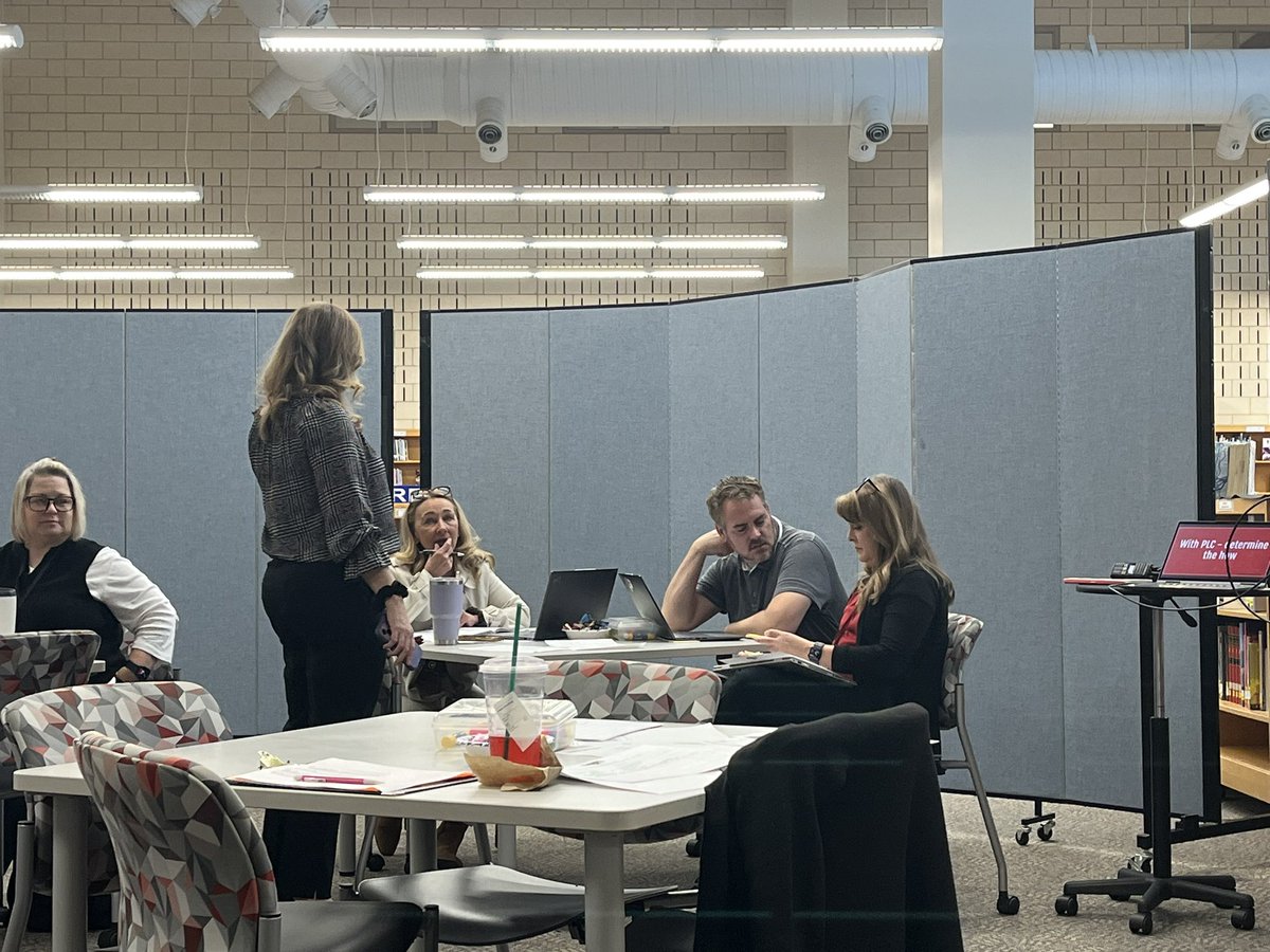 Laura Megronigle tweet media