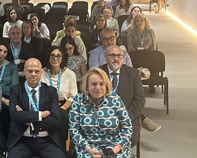 SEHERidas's tweet photo. La jornada finalizó con un sentido homenaje a dos grandes profesionales, personas y amigos que forman y seguirán formando parte SIEMPRE de la familia SEHER, María José Matute y Joan Miquel Aranda.
#JORNADASEHER