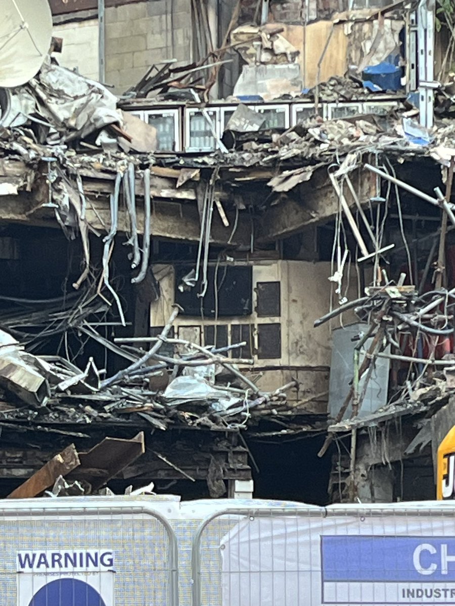 GabyMcKay's tweet image. Seems the ABC fridges still have cans in them. I must taste the rubble pint.