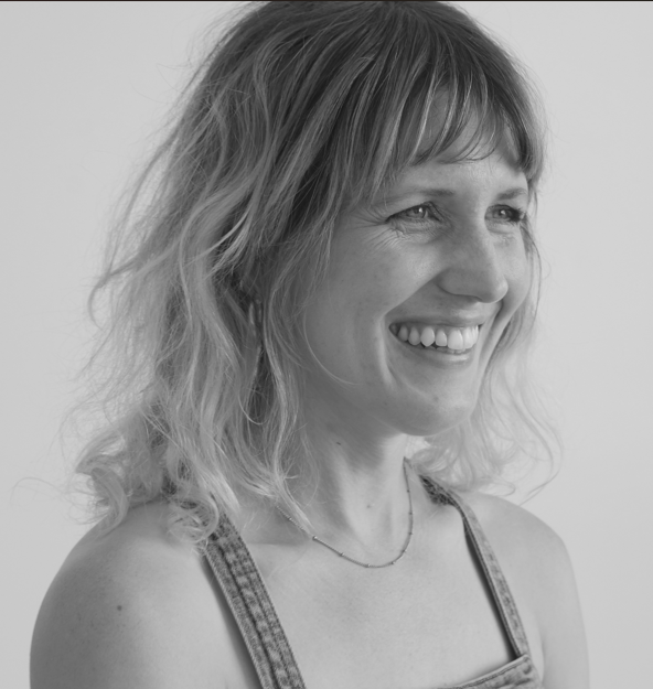 poetrylondon_ca's tweet photo. Come hear Sarah Burgoyne read poetry from her book Because The Sun (as well as other creative work)!  

Wed Oct 23 at 7:00pm 
Landon @londonlibrary
167 Wortley Road #ldnont   

Join us in person! All event details:
https://t.co/wh4obruyse https://t.co/t4Tw5Thlbm