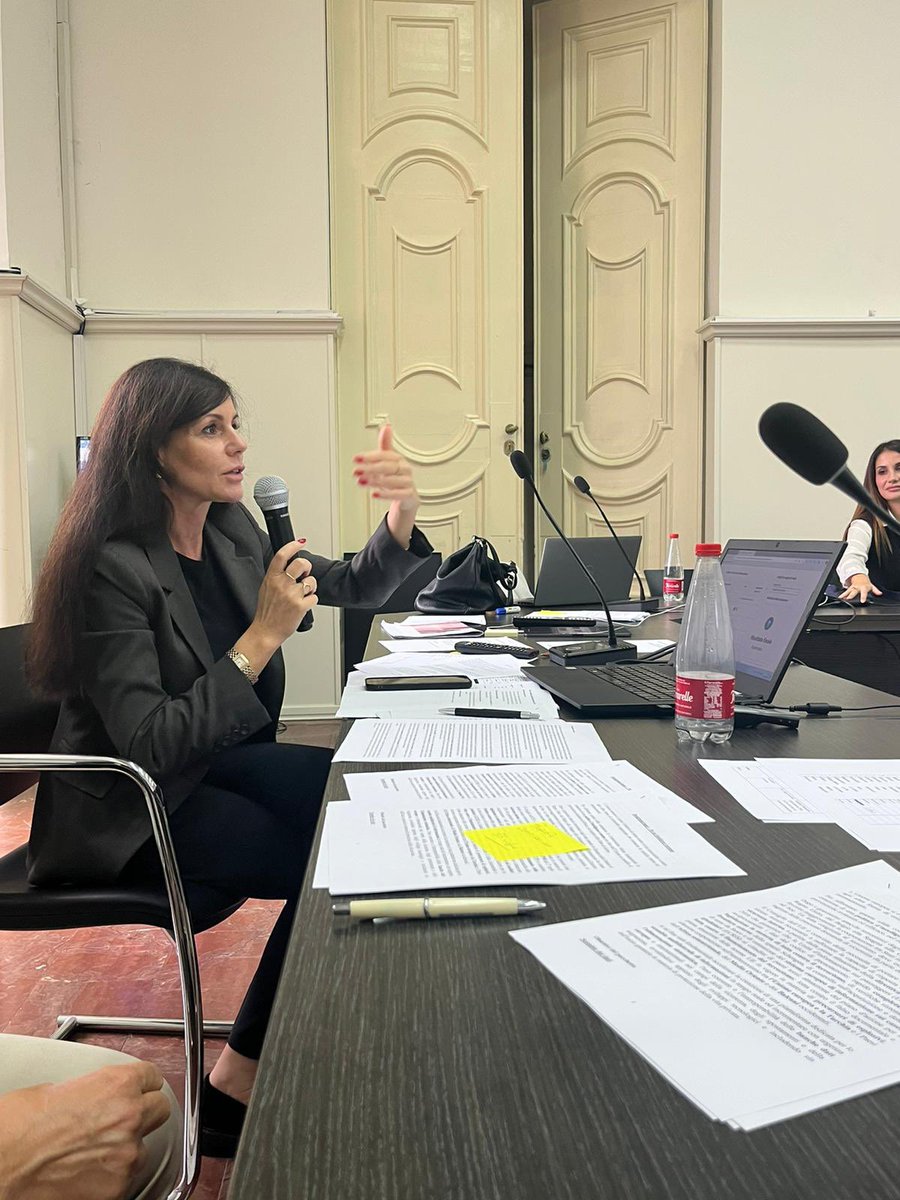 sarazade's tweet image. Tre intense giornate di lezione e simulazione di #negoziatoUE alla @SNA_GOV per gli @AllieviSNA del IX Corso-Concorso per #dirigenti. 
Grazie alla Scuola per l’opportunità e agli allievi per l’entusiasmo.
Conoscere l’🇪🇺 per promuovere e difendere al meglio gli interessi 🇮🇹