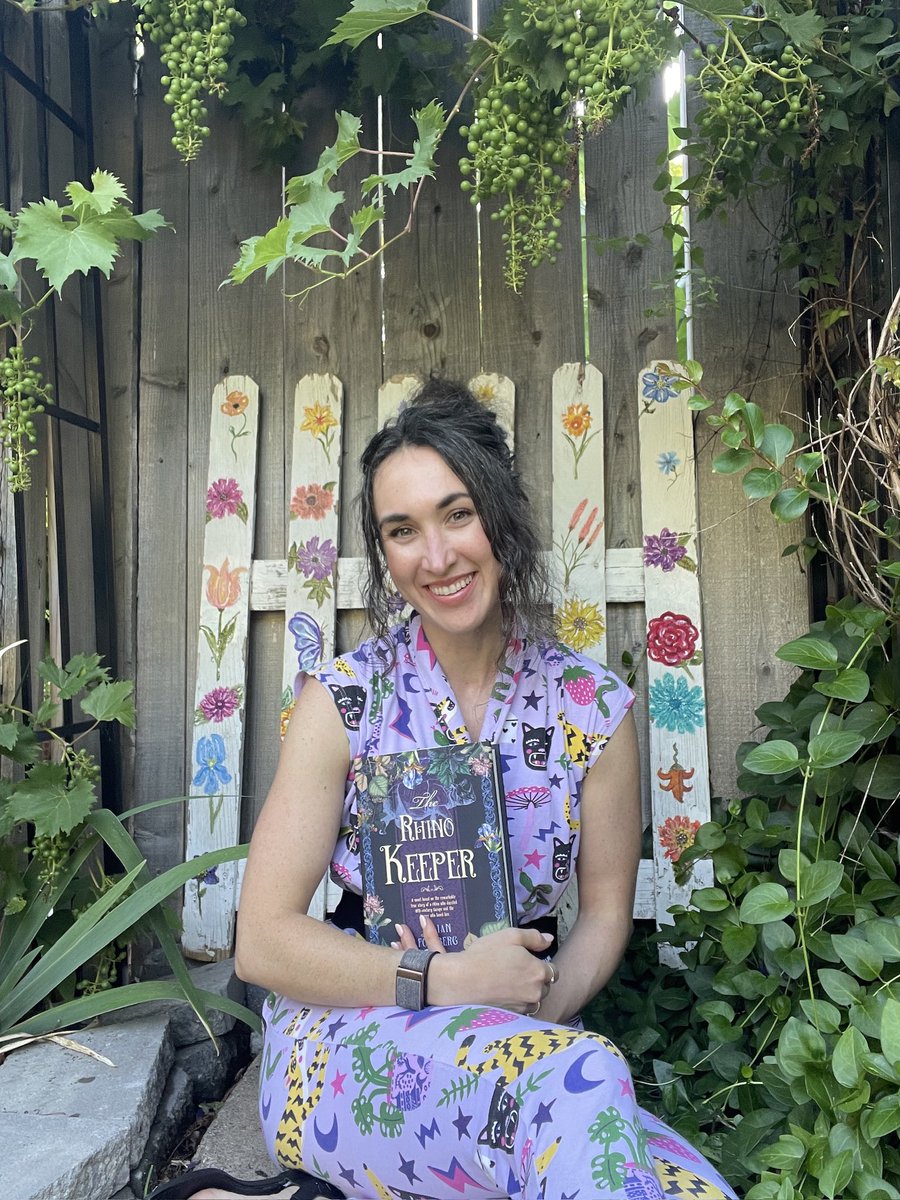 It’s PUB DAY for The Rhino Keeper 

The novel that inspired the rejection fence is out in the world! 📚🦏

I am so grateful for the early readers, friends, and partnership with @HtFiction that got me here.
Go, Clara the rhino, go! 🎉

#WritingCommunity #histfic #debutnovel