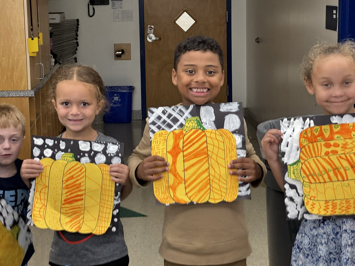 These 1st grade pattern pumpkins are darling! Proud of these kiddos. <a href="/CPES4LIFE/">College Park Elem</a> <a href="/DrManigo/">Dr. Manigo</a> <a href="/sarapmendez1/">Sara Mendez</a> <a href="/VBCPSVisualArt/">Amber Hester</a>