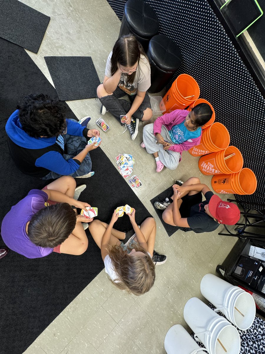 Trying out Music UNO! It’s a hit