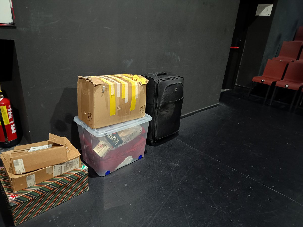 Sembla que rigui (@semblaquerigui) on Twitter photo Sembla que sí! <a href="/teatregaudi/">Teatre Gaudí</a> <a href="/montplans/">Mont Plans</a> <a href="/oscarconstantib/">Òscar Constantí Bosch</a> teatregaudibarcelona.com/calendari/semb… Sembla que sí! <a href="/teatregaudi/">Teatre Gaudí</a> <a href="/montplans/">Mont Plans</a> <a href="/oscarconstantib/">Òscar Constantí Bosch</a> teatregaudibarcelona.com/calendari/semb…