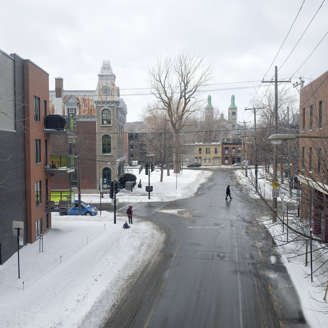 Figure 1 Publishing tweet media