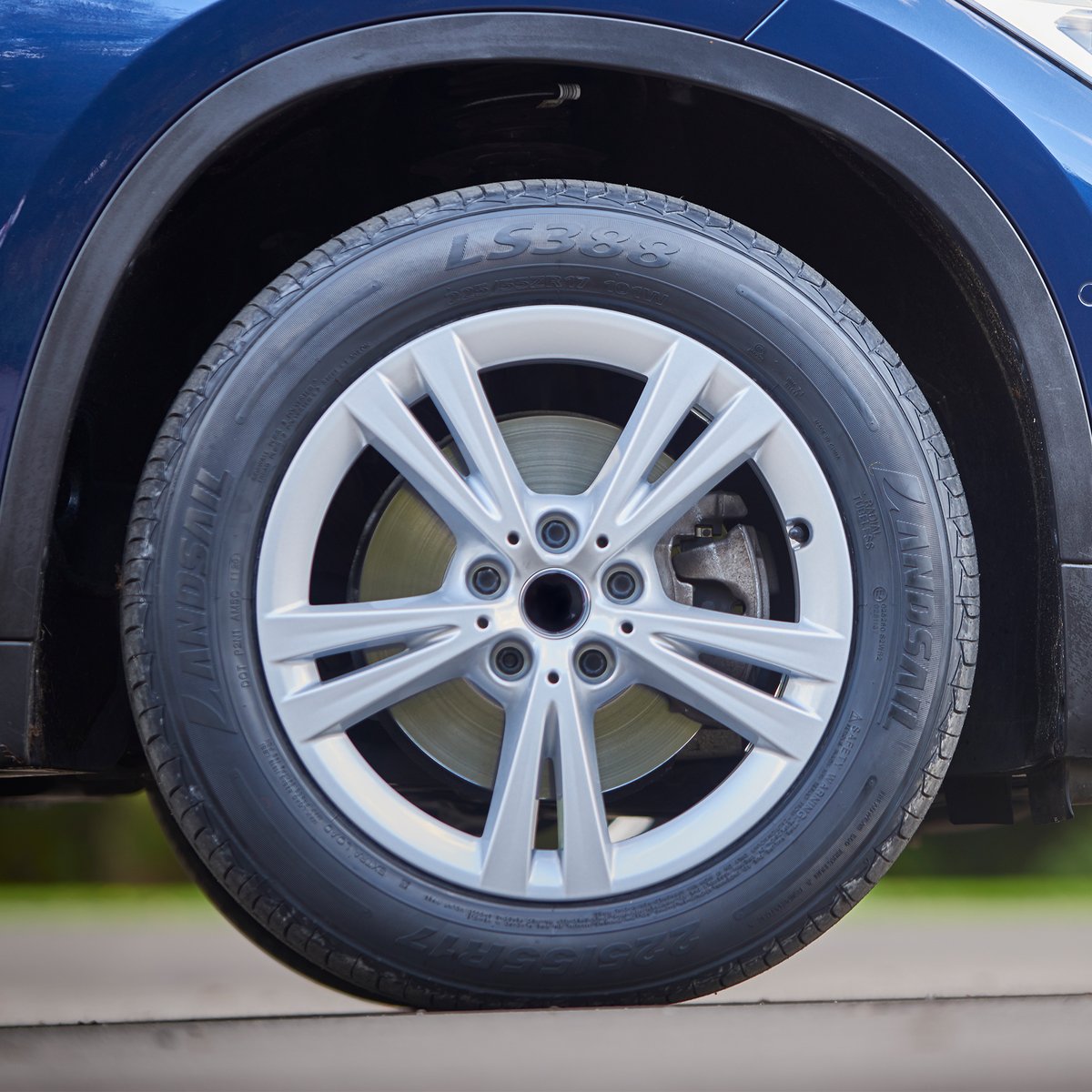 The advanced tread compound of our LS388 offers superior noise reduction, improving driving comfort on every journey. Available in sizes 13” to 18” 🛞