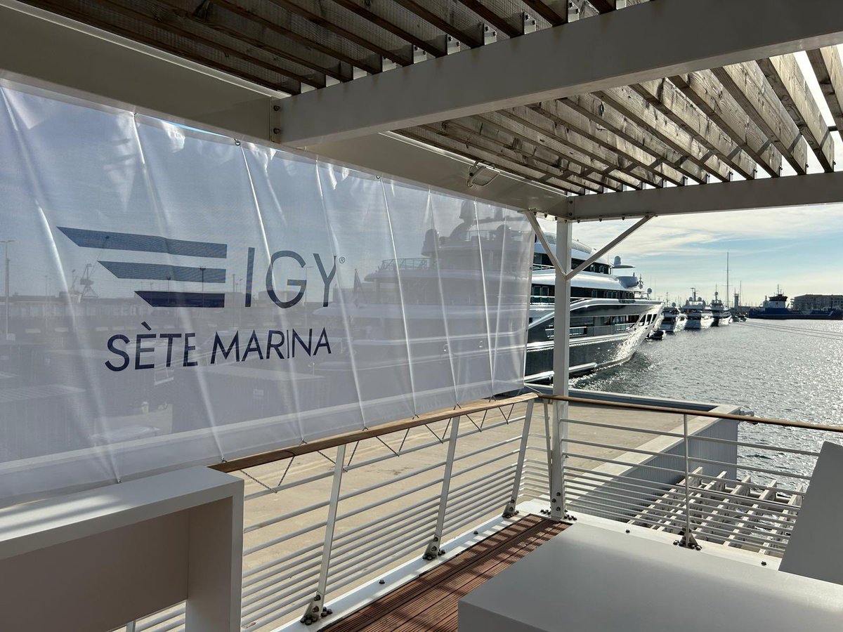 Port De Sete (@portdesete) on Twitter photo Cette semaine la marina IGY du port de Sète, accueille des yachts, des catamarans et des voiliers ⛵️ rencontre ce jour entre le Président du Port M. <a href="/PhMalagola/">Philippe Malagola</a> , M. Fabien Luais Directeur du port de plaisance et Jérôme Cuaz Directeur d’iGY Sète
#southoffrance #yachting #sete Cette semaine la marina IGY du port de Sète, accueille des yachts, des catamarans et des voiliers ⛵️ rencontre ce jour entre le Président du Port M. <a href="/PhMalagola/">Philippe Malagola</a> , M. Fabien Luais Directeur du port de plaisance et Jérôme Cuaz Directeur d’iGY Sète
#southoffrance #yachting #sete