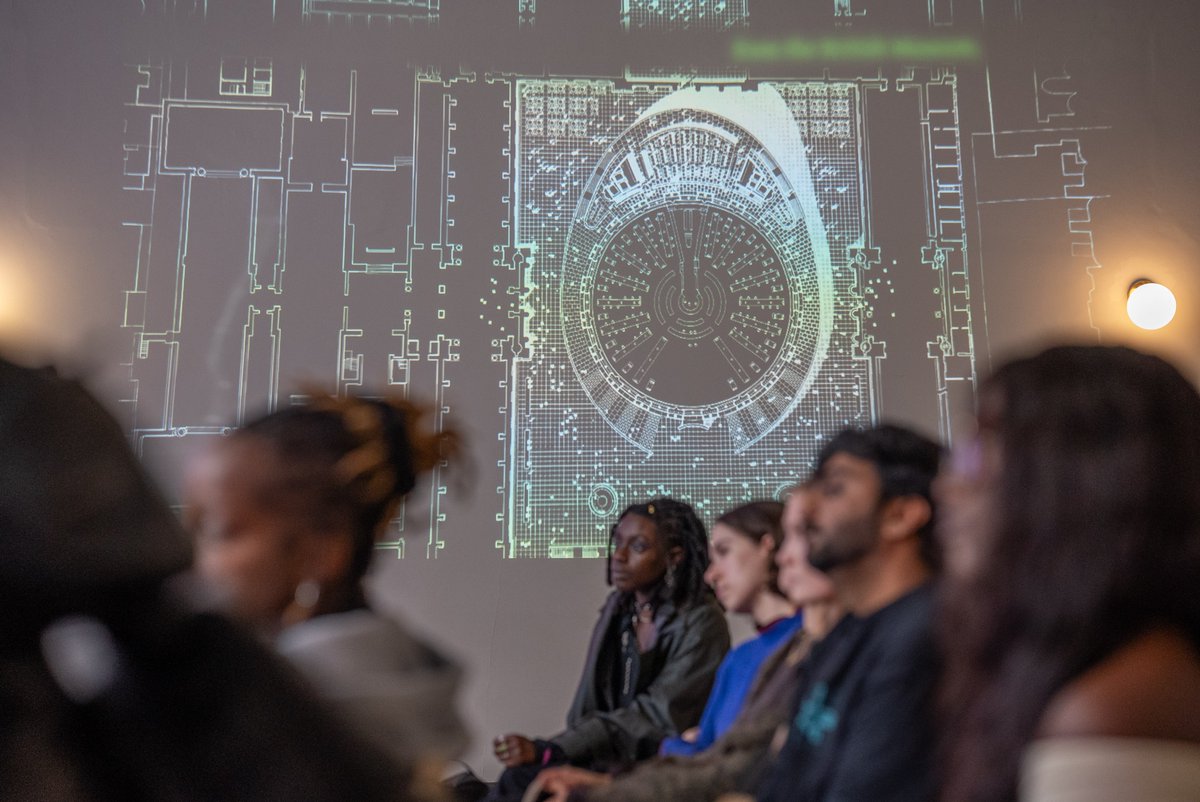 thecollectivemakers tweet media