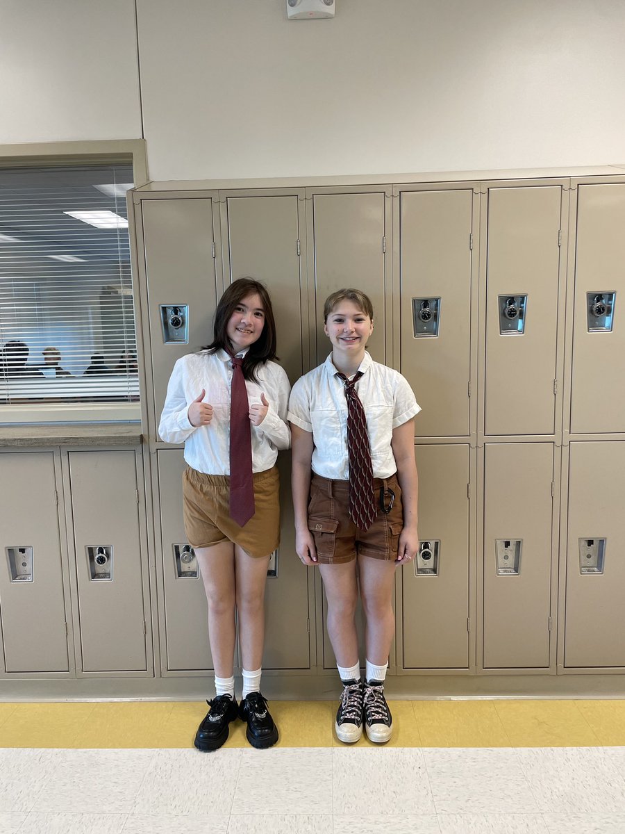 CPersonSSW's tweet photo. It’s Red Ribbon spirit week and we are pairing up against drugs for twin day! @AlstonRidgeMS https://t.co/8pAl6BlXly
