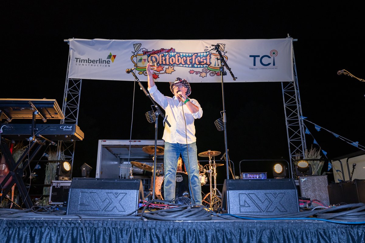 Timberline_Comm's tweet image. Cheers to another successful Oktoberfest! What a fantastic evening filled with amazing people, live music, fireworks, food, drinks and even a glimpse of the northern lights! Thank you to everyone who joined us in Canton to celebrate, we can&apos;t wait to see you all again next year.