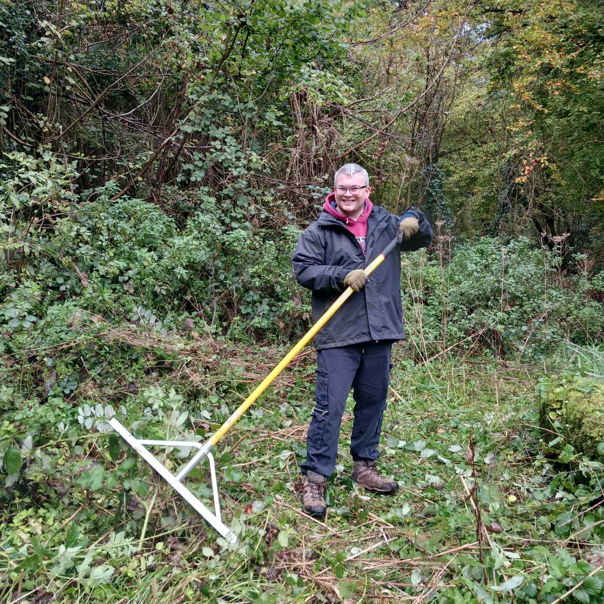 Porthkerry Park Project @ Innovate Trust (@ppp__it) on Twitter photo Commendable effort from Porthkerry Park Project volunteers today clearing an area of the old sawmill. Finishing up with a wonderful nature walk with <a href="/PorthkerryWild/">PorthkerryWildlifeGp (no longer Tweeting)</a> big thanks to them!! Commendable effort from Porthkerry Park Project volunteers today clearing an area of the old sawmill. Finishing up with a wonderful nature walk with <a href="/PorthkerryWild/">PorthkerryWildlifeGp (no longer Tweeting)</a> big thanks to them!!