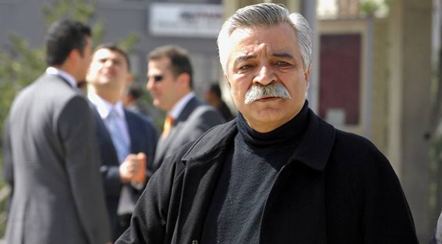 🔴 Rahmetli Ozan Arif:

"İmralıdan o melun çıkarsa da şaşmayın!
Bunlar onu meclise sokarsa da şaşmayın!
Yakasına madalyada takarsada şaşmayın!
Şehitlerin öcünü almaktan caydı bunlar, 
İhanetin adını açılım koydu bunlar!"

#Ülkücüler Mecliste Terörist İstemezler... #DevletBahçeli